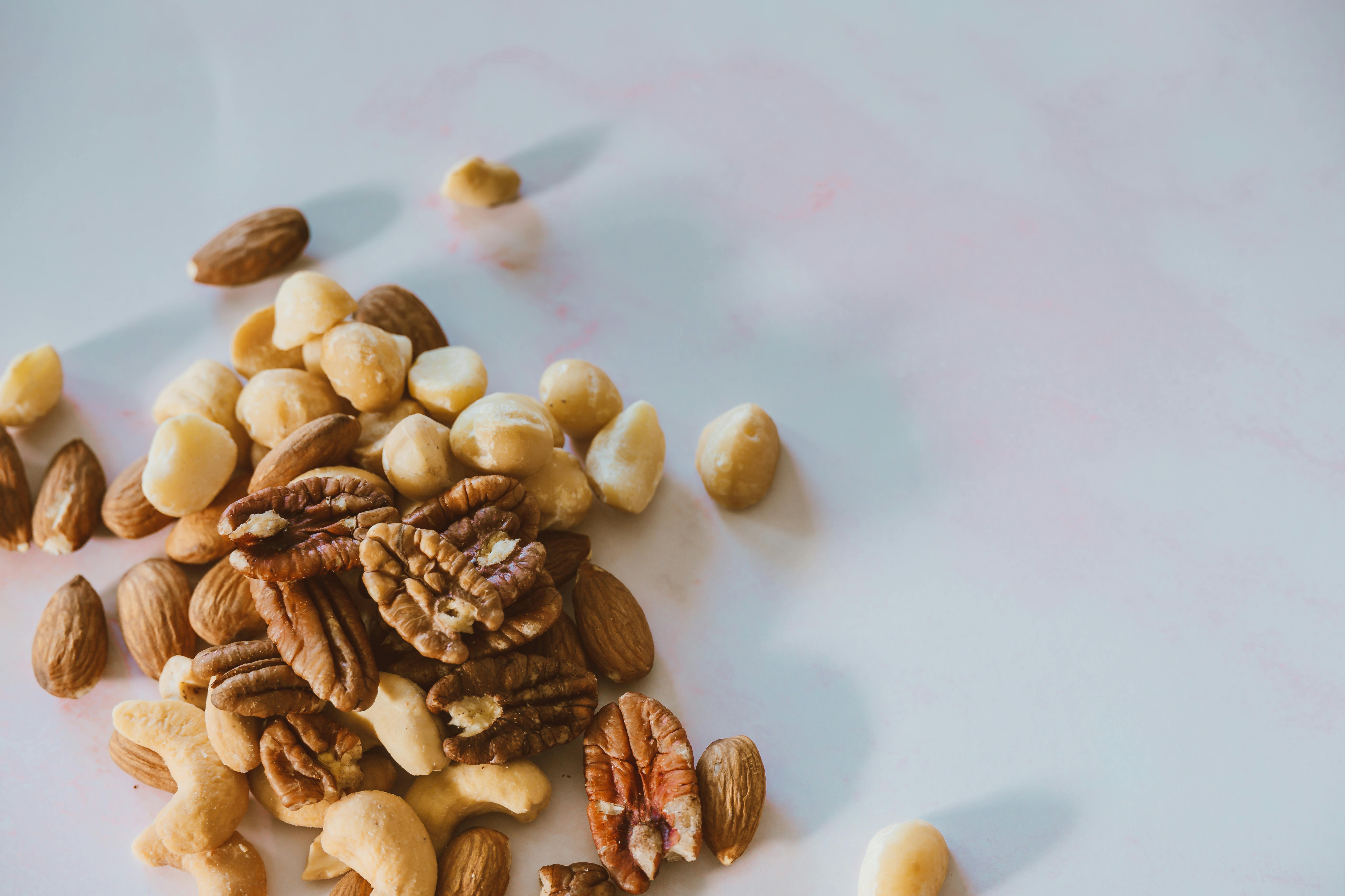 Top 5 Keto Desserts to Buy for a Delicious 2025